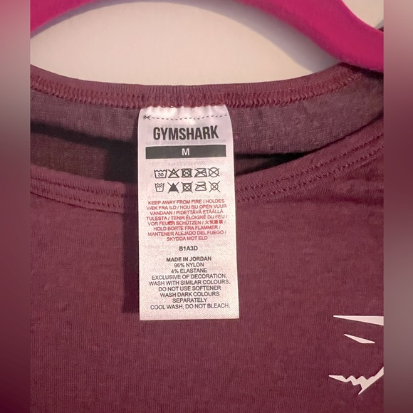 NWOT Vital seamless crop 2.0 top in baked maroon marble ( discontinued) - Picture 2 of 5